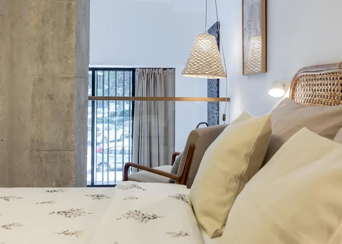 Apartup Opera Loft