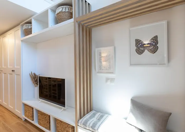 Apartup Opera Loft Apartment *