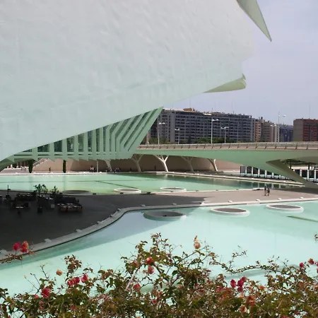 דירה Apartup Opera Loft